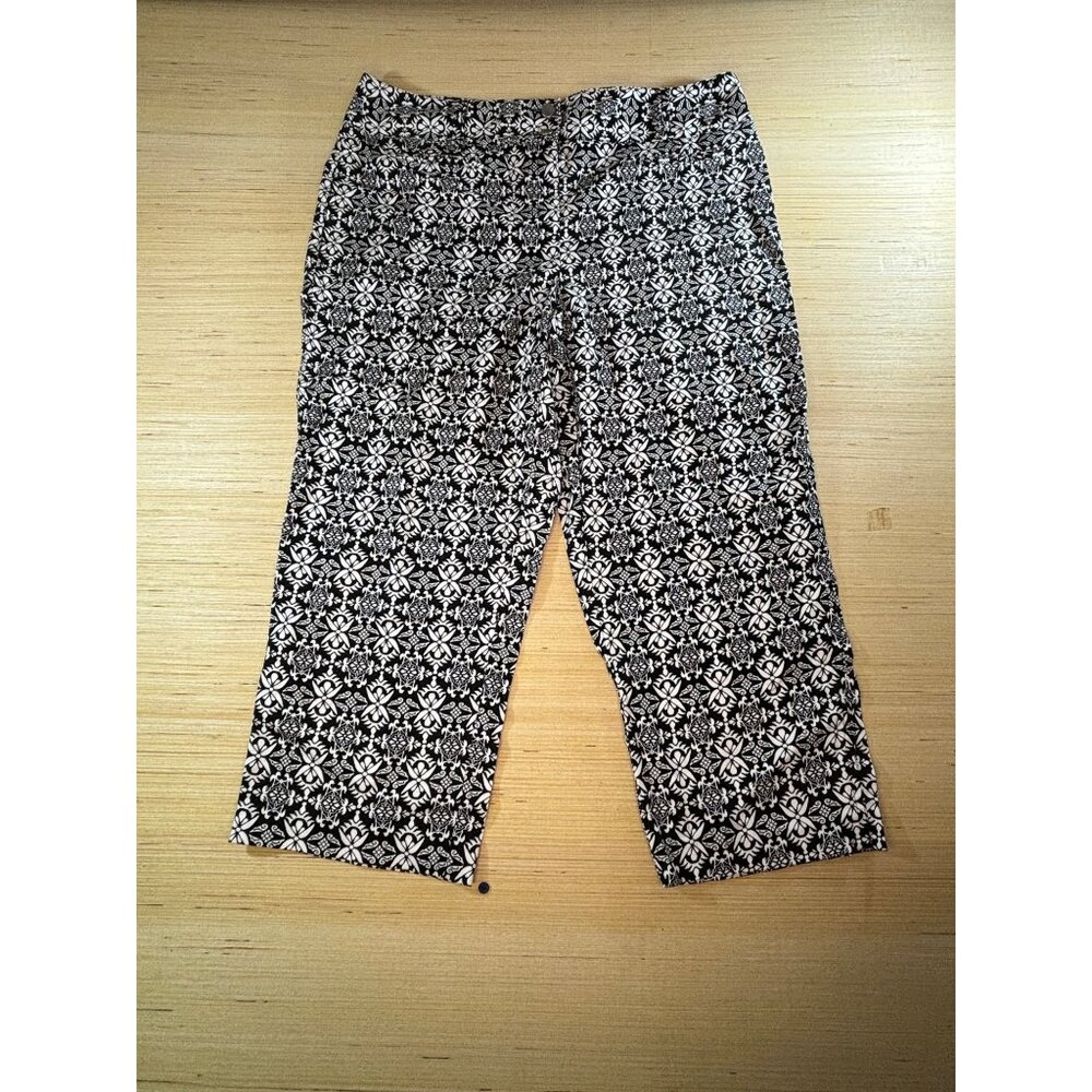 Style & Co Stretch Womens Black & White Floral Capri Pants Size 14